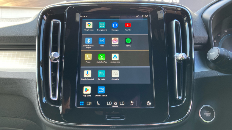 Volvo XC40 2.0 B4P Plus Dark 5dr Auto Petrol Estate